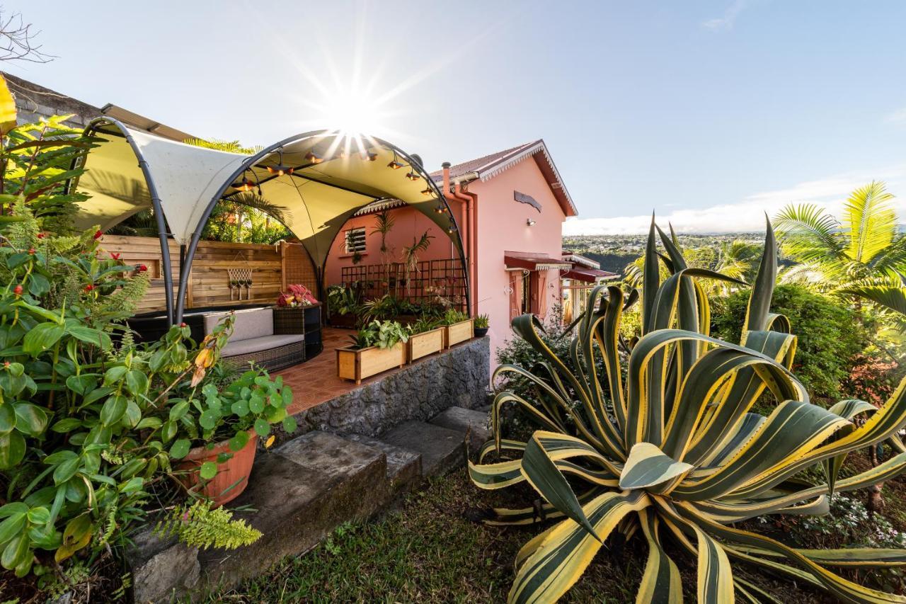 Le Quelea Une Case Creole De Charme Classee 4 Etoiles Y Etre C'Est Y Etre Bien Noël Exterior photo